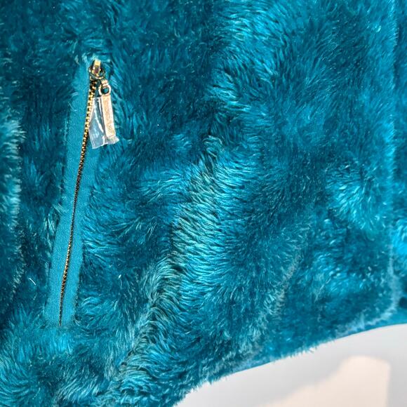 Lilly Pulitzer Turquoise Skipper Sherpa Pullover - size Small - Picture 7 of 8